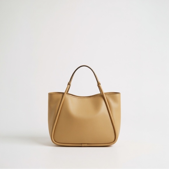 Miztique Handbags - Miztique Classic Tan Shoulder Bag